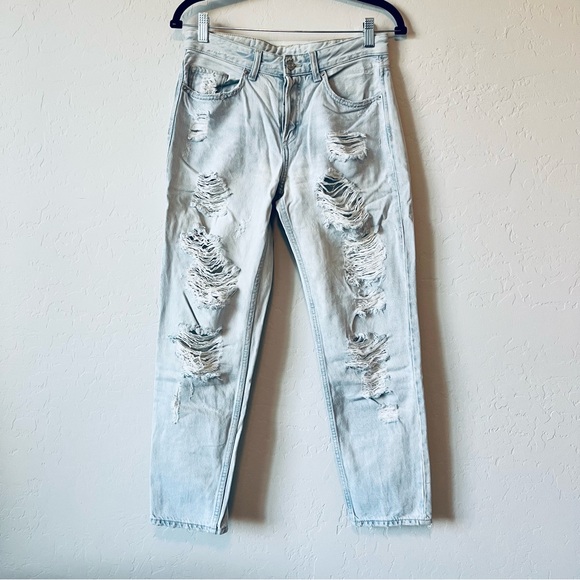 H&M & Denim Distressed Ripped Boyfriend Jeans Light Wash Size 26 - Picture 4 of 8